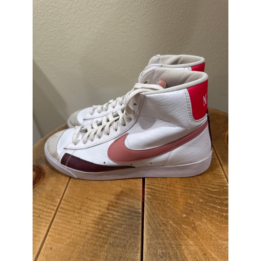 Nike Women's Blazer Mid '77 Next Nature White/Red Stardust-Night Maroon size 10 - Picture 3 of 8